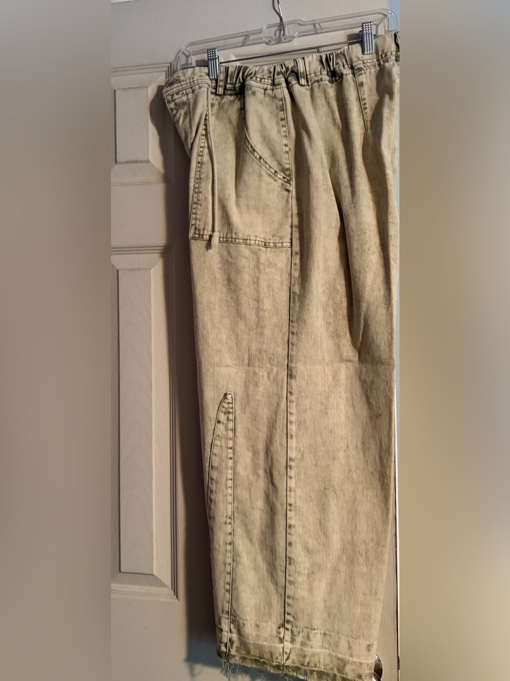 Women’s Casual Elastic-Waist Khaki Cargo Pants